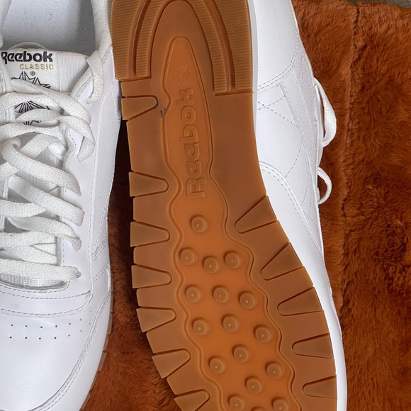 Men’s White Reeboks size 11 - Picture 4 of 6